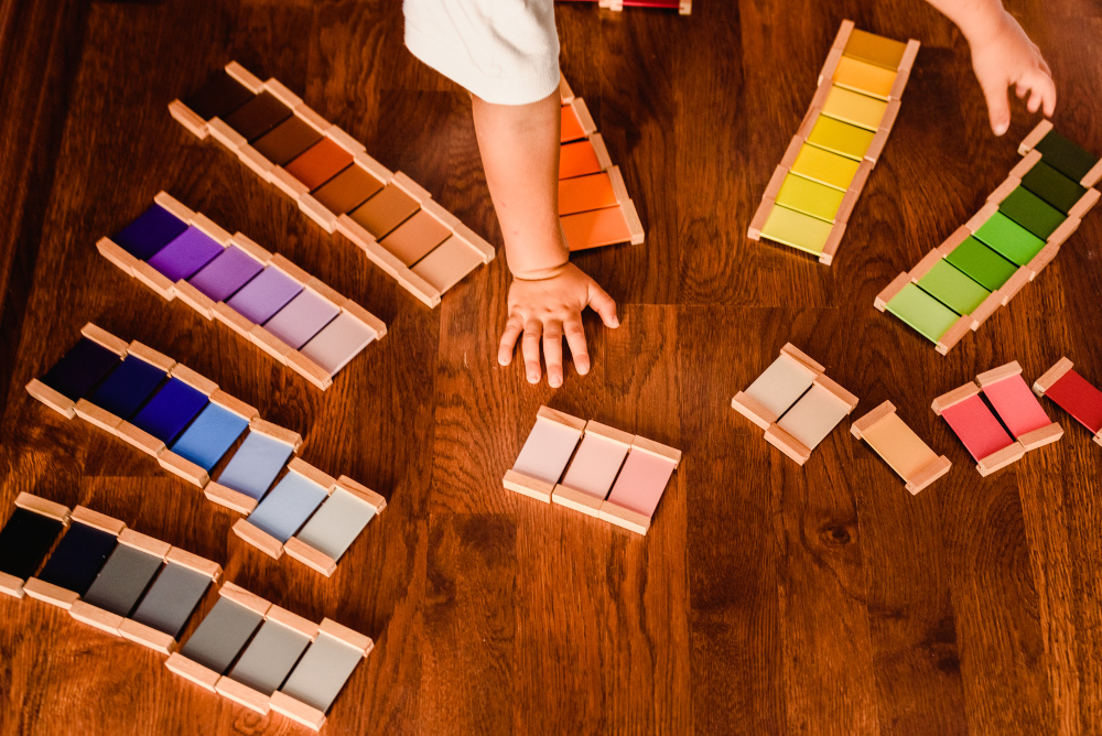 children-playing-and-learning-with-montessori-color-tablets.jpg